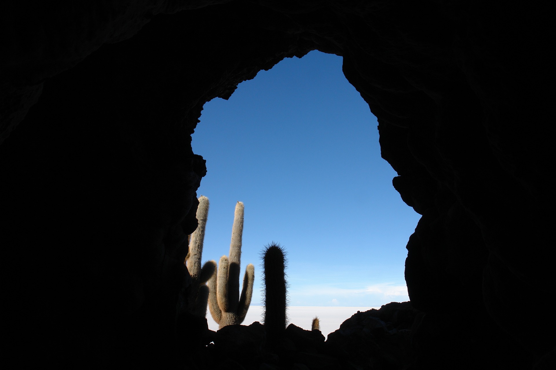 Caverna - Salar de Uyuni.jpg