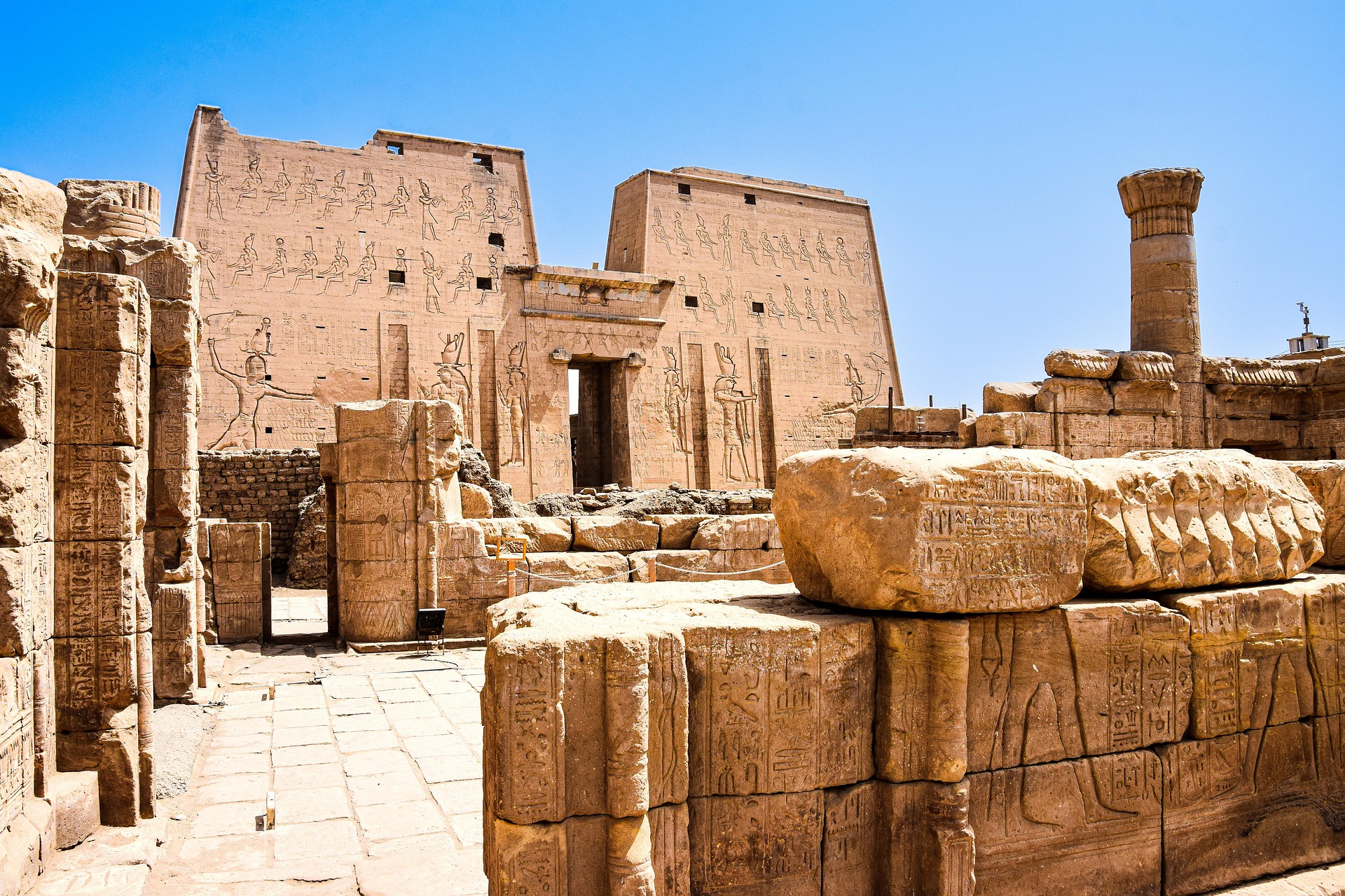 Templo de Edfu.jpg